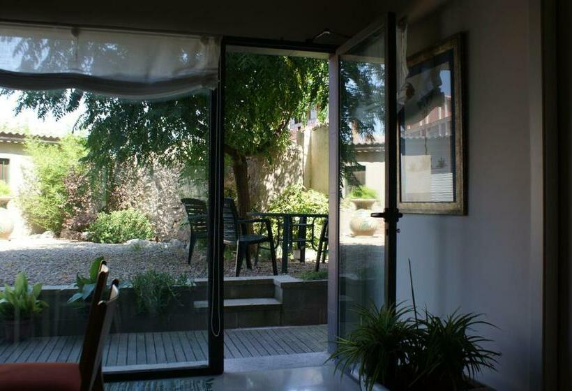 Отель Viaurelia