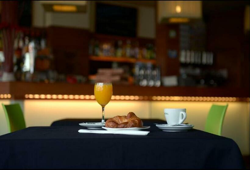 בית מלון כפרי Viaurelia