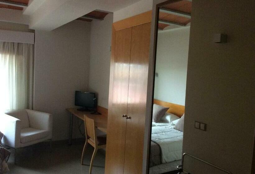 Отель Viaurelia