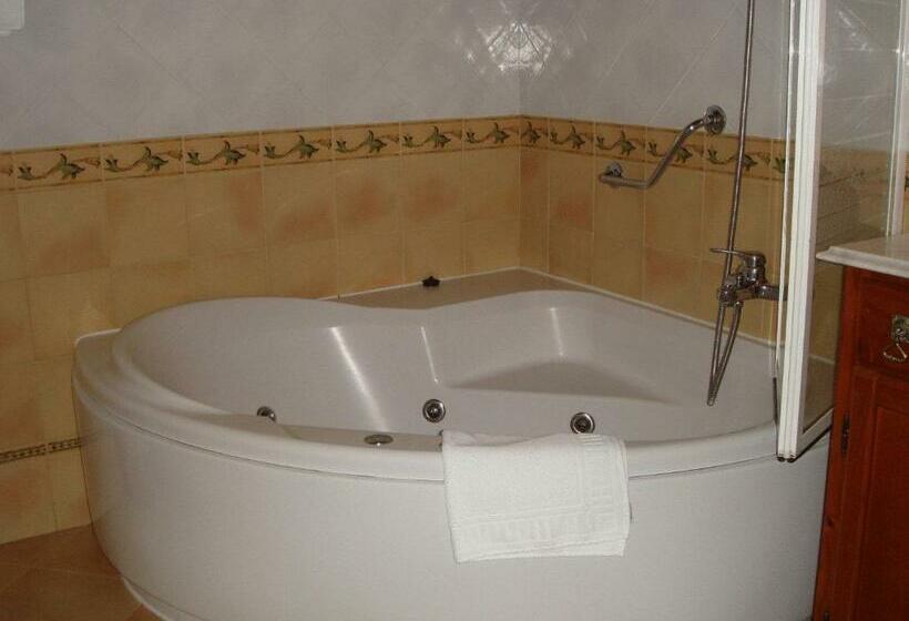 فندق Villa De Luarca