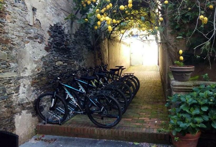 فندق Villa De Luarca