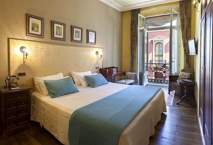 فندق Villa De Luarca