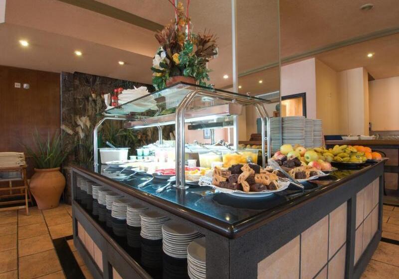 酒店 Zentral Center Adults Only