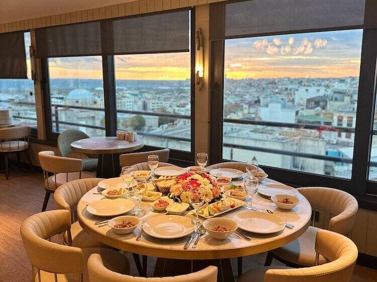 هتل Zurich Istanbul Old City