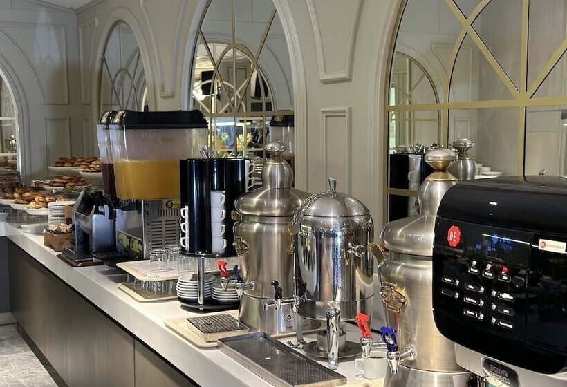 هتل Zurich Istanbul Old City