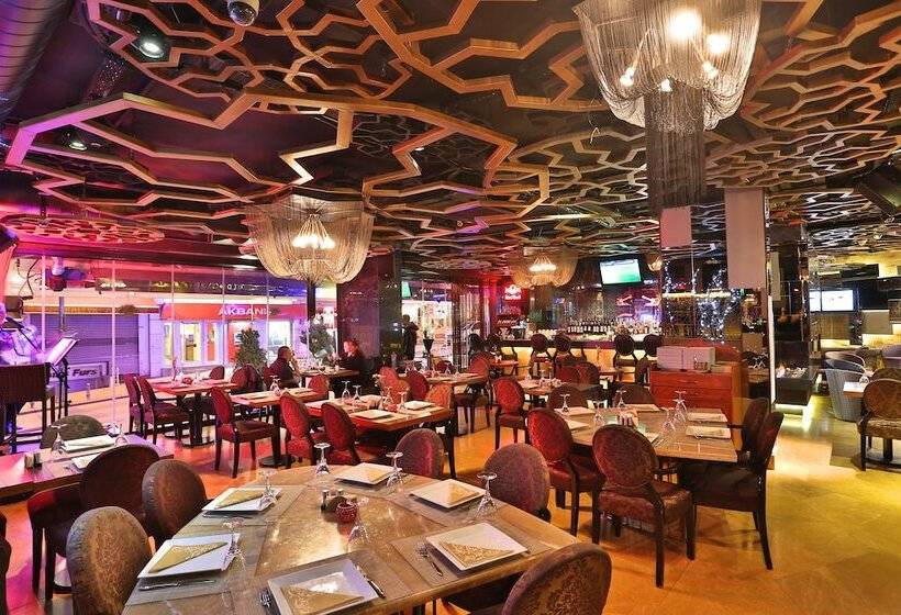 هتل Zurich Istanbul Old City