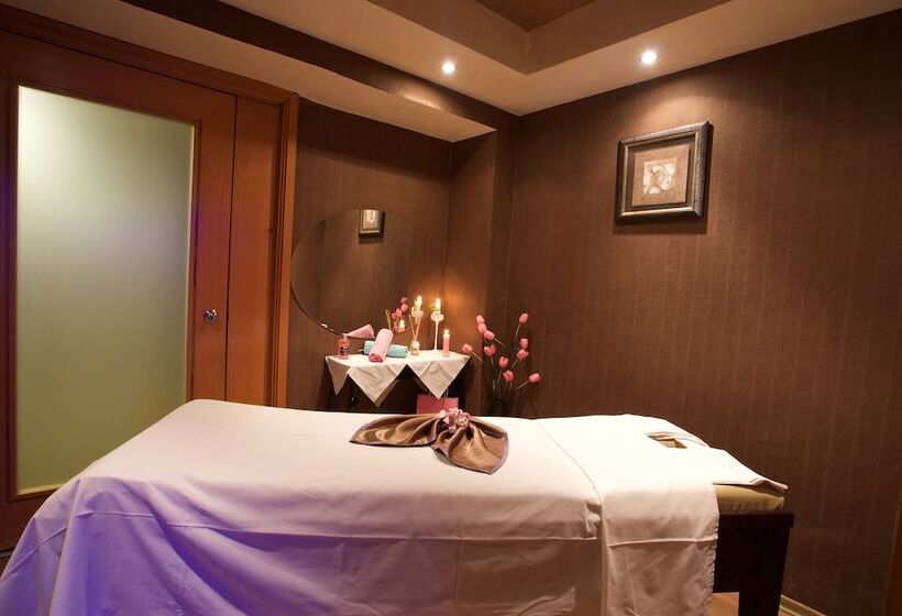 هتل Zurich Istanbul Old City