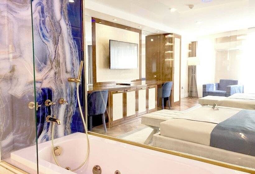 هتل Zurich Istanbul Old City