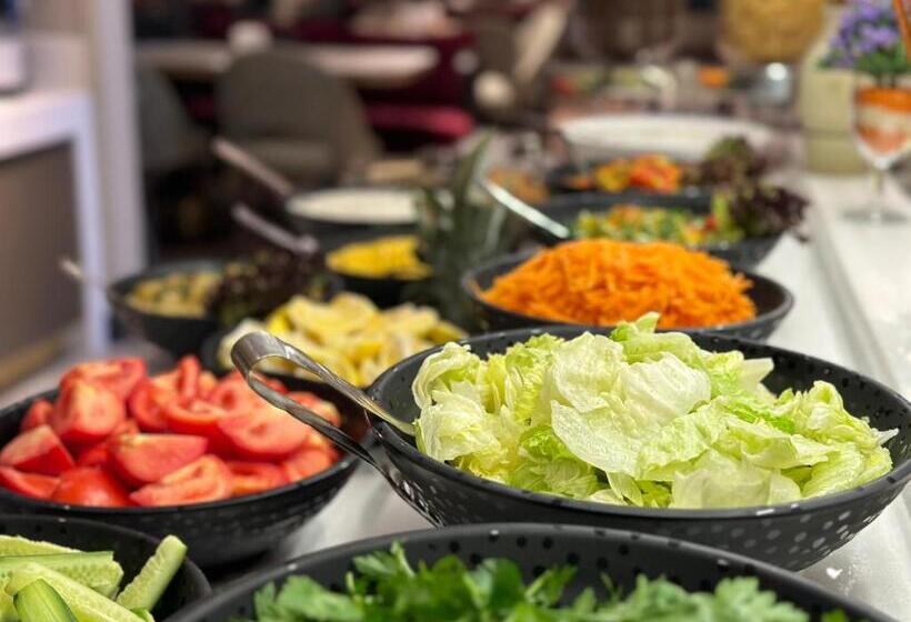 هتل Zurich Istanbul Old City