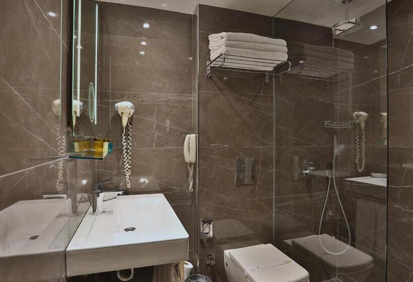 هتل Zurich Istanbul Old City