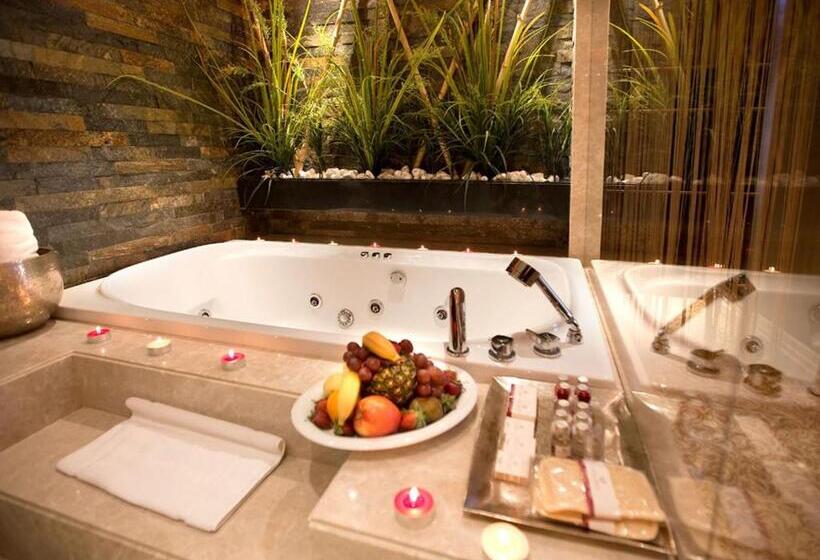 هتل Zurich Istanbul Old City