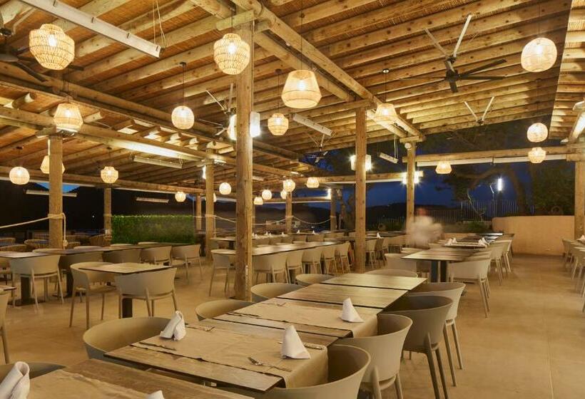 Invisa Hotel Club Cala Verde
