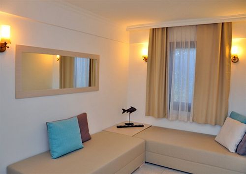 Izer Hotel Beach Club  All Inclusive