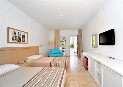 Izer Hotel Beach Club  All Inclusive