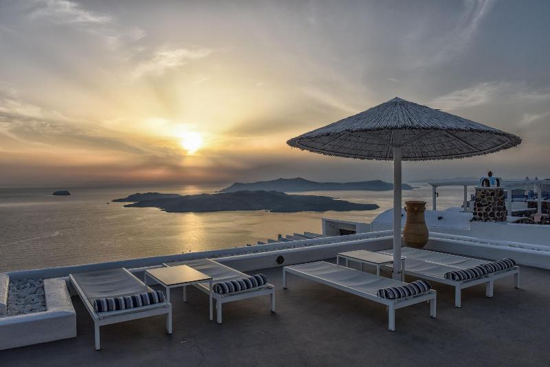 Lilium Hotel Santorini