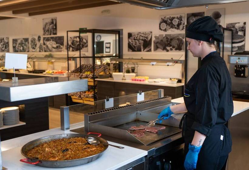 Medplaya Aparthotel Sant Eloi