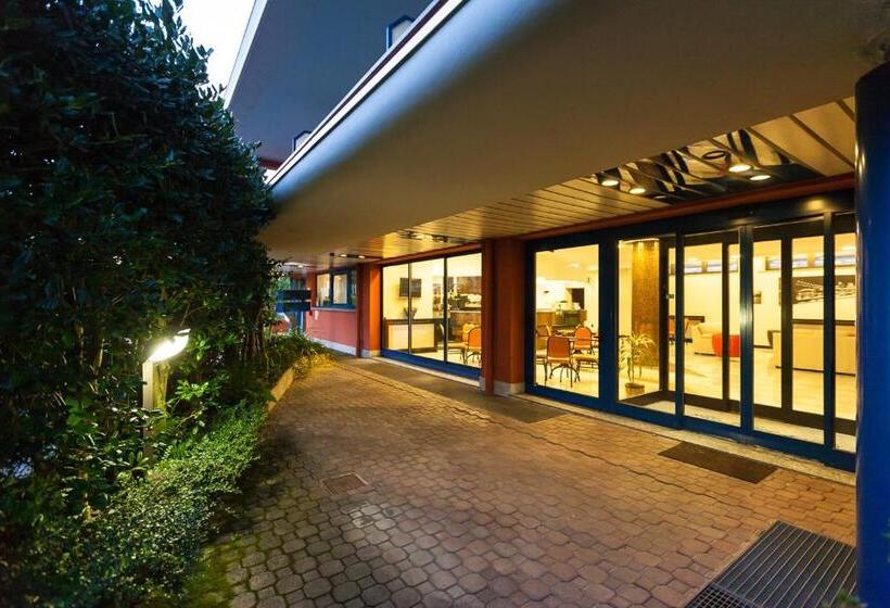 فندق على الطريق Blue Relais Malpensa Lago Maggiore