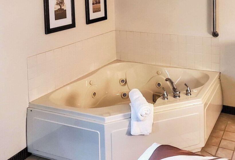 汽车旅馆  Quality Inn Atchison