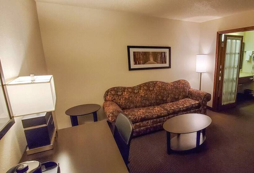 فندق على الطريق Quality Inn Atchison