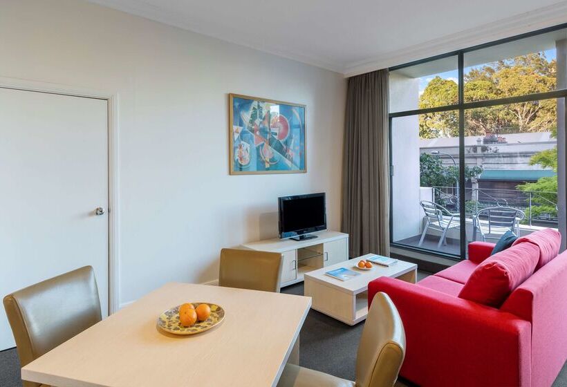 Nesuto Woolloomooloo