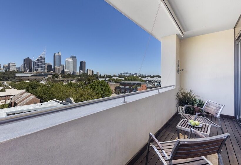 Nesuto Woolloomooloo