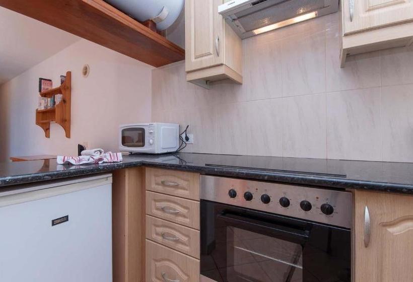 Parque Santiago Ii 212   Studio