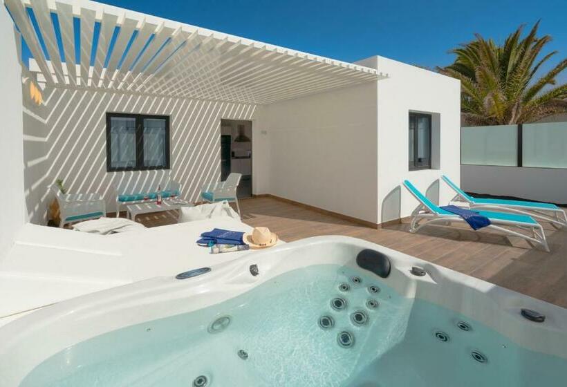 Relaxia Lanzasur Club  Aqualava Water Park