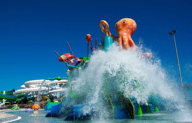 Relaxia Lanzasur Club  Aqualava Water Park