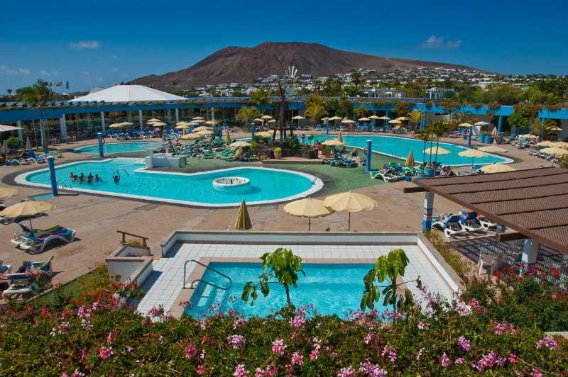 Relaxia Lanzasur Club  Aqualava Water Park