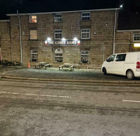 旅馆 Kings Arms Guest House Ebbw Vale