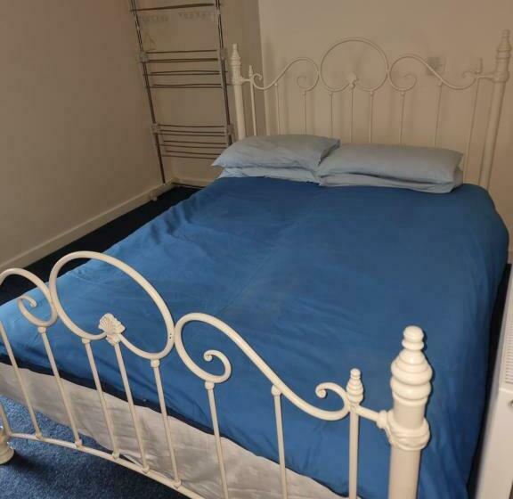 旅馆 Kings Arms Guest House Ebbw Vale