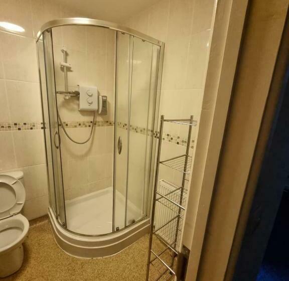 旅馆 Kings Arms Guest House Ebbw Vale