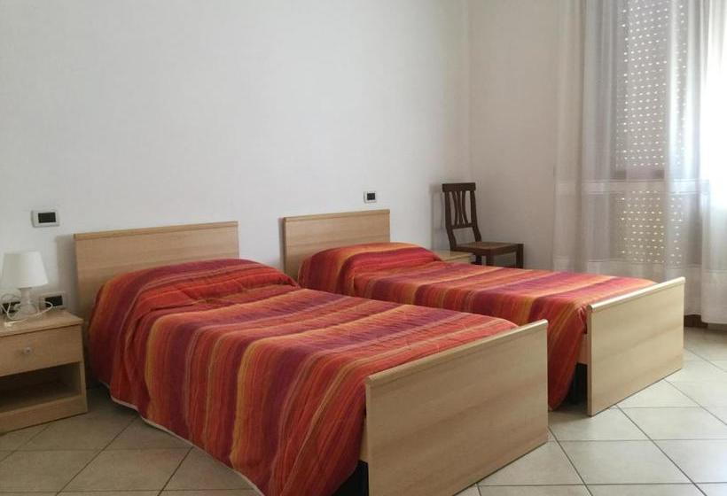 בית מלון כפרי Albergo Adige