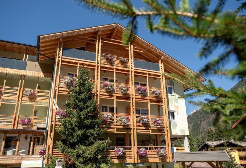 هتل Albergo Garni Edy