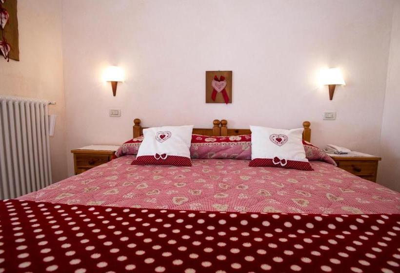 فندق Silene Parking And Garage