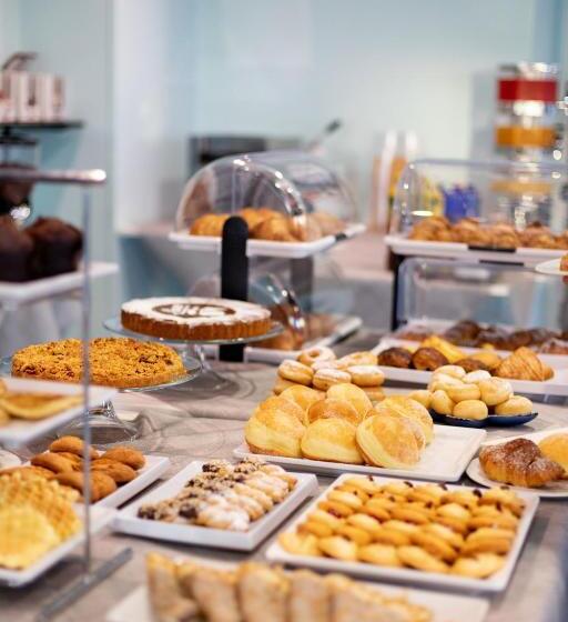 فندق Continental