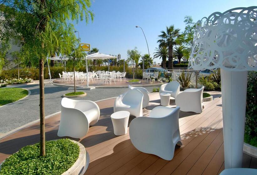 فندق Continental