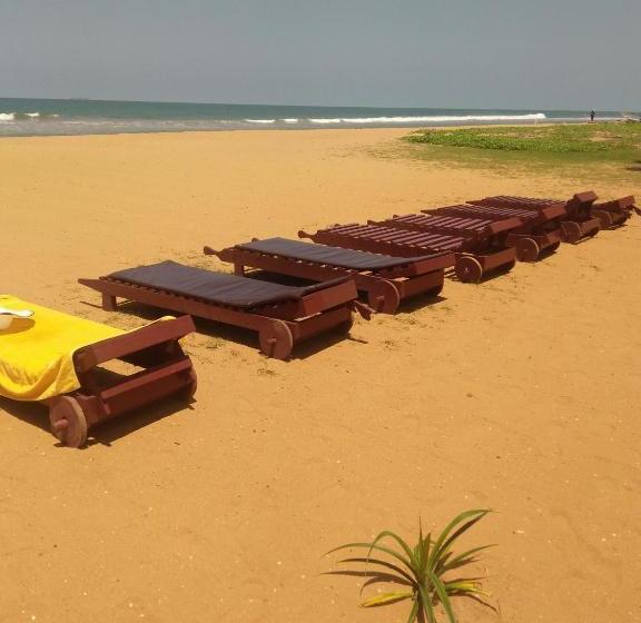 فندق Green Shadows Beach