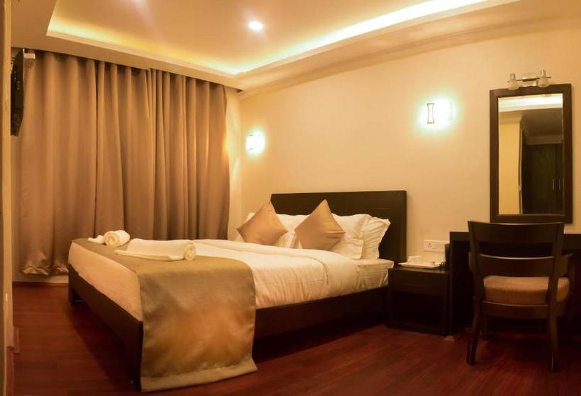 Отель Sherepunjab & Spa