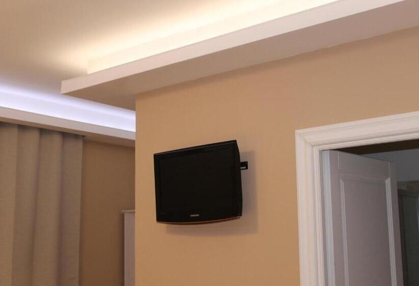 פנסיון Allegra