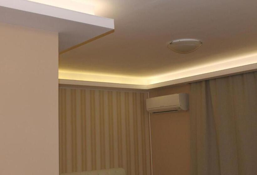 פנסיון Allegra