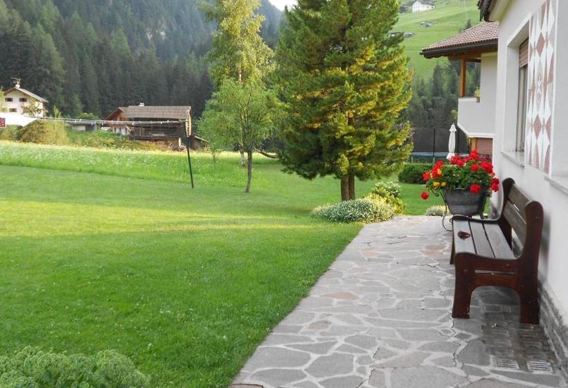 펜션 Garnì Conturina