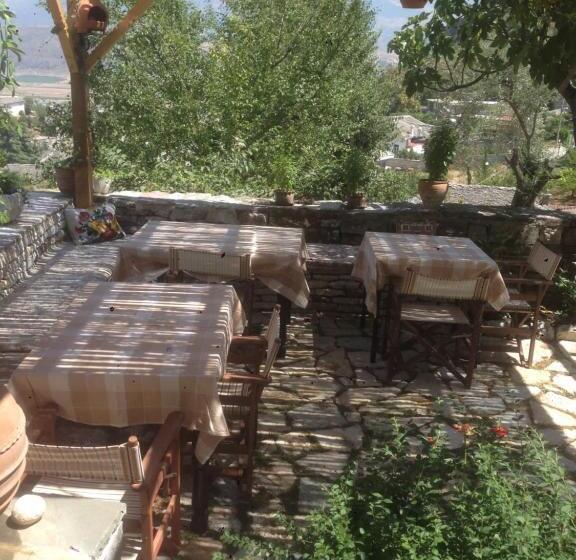 بنسيون Konaku Guest House