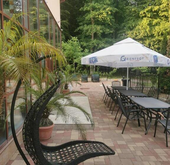 بنسيون Metropol