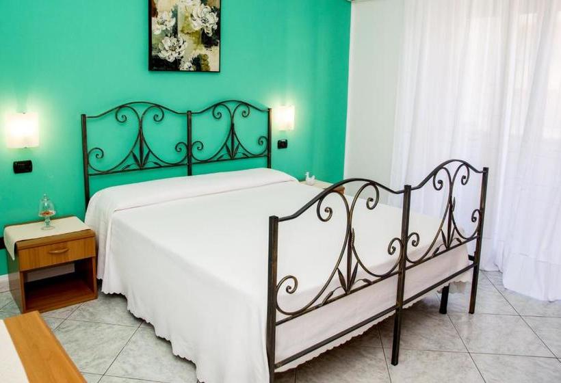 פנסיון Solelunamare Guest House