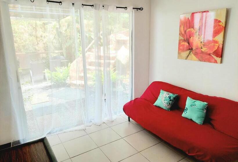 Villa Privada Con Jacuzzi Herradura Jaco