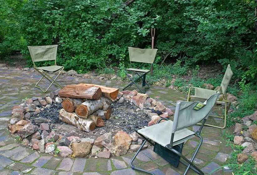 Golden Leopard Resorts Bakgatla Resort