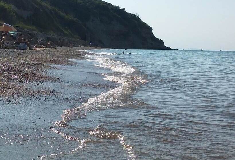 בית מלון כפרי B&b Le Pietre Ricce