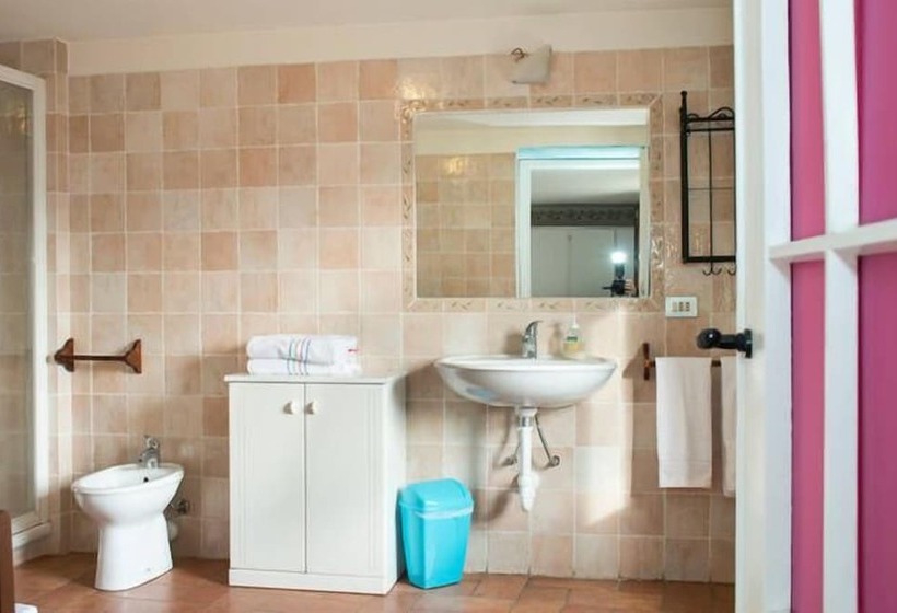 בית מלון כפרי B&b Rocca Di Bajedo