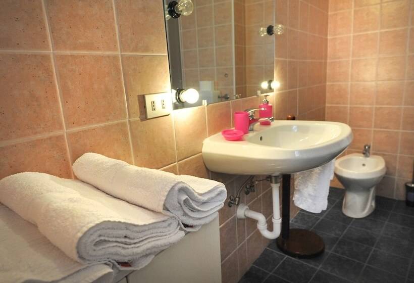 בית מלון כפרי B&b Rocca Di Bajedo